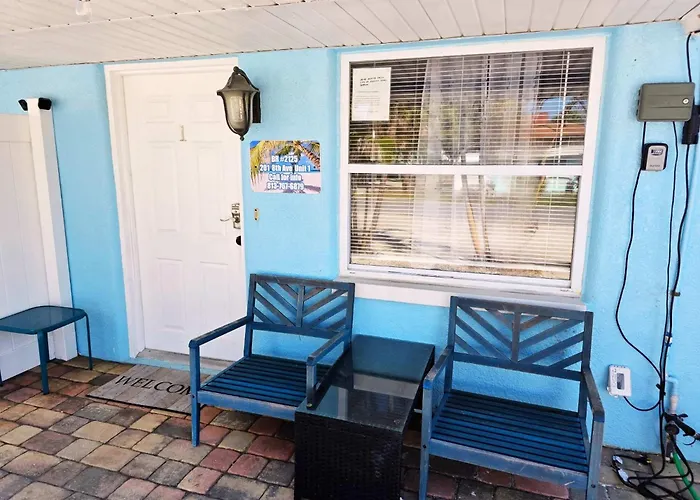 Charming Beachside Retreat #1 - Steps To The *